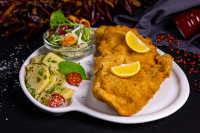 Riesiges Wiener Schnitzel - 